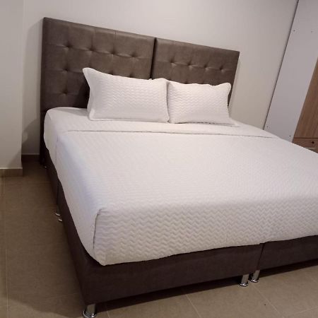 Aparta Suite Plaza Premium Bogota Buitenkant foto