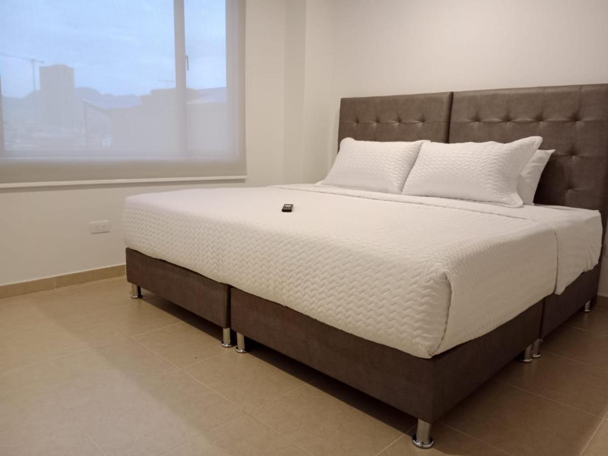 Aparta Suite Plaza Premium Bogota Buitenkant foto